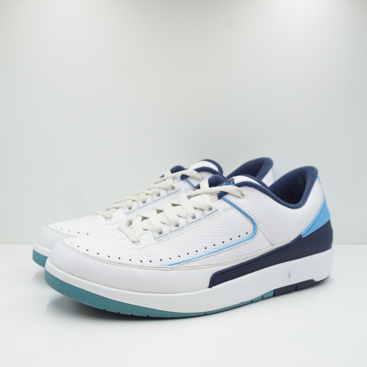 Jordan 2 Retro Low University Blue (2016)