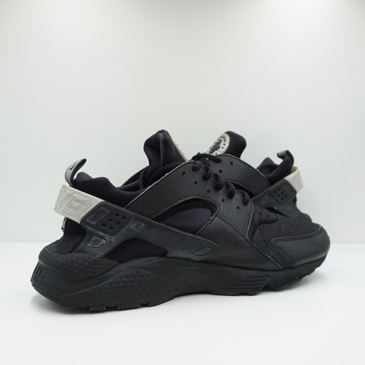 Nike Air Huarache Black Metallic Silver