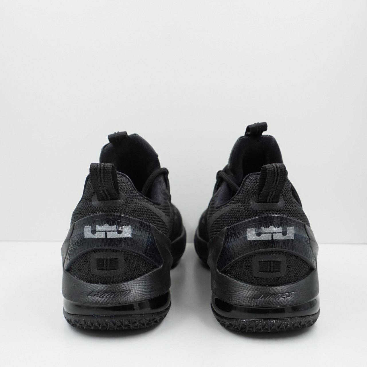 Nike LeBron XIII Low Black