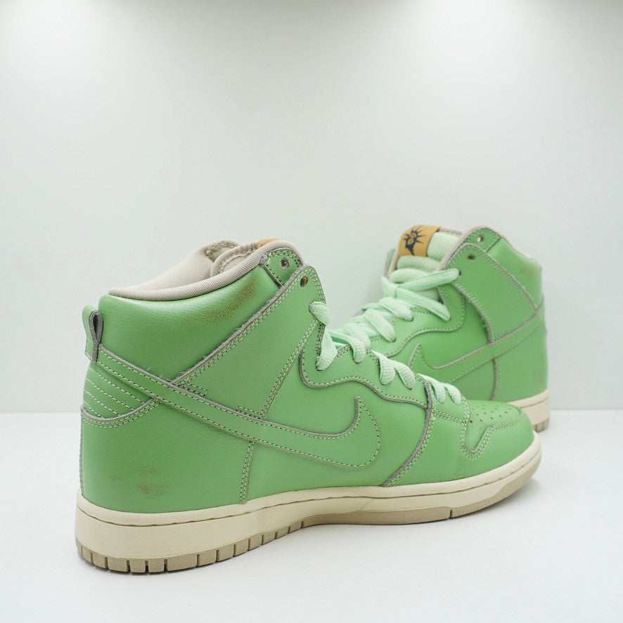 Nike Dunk SB High Statue of Liberty