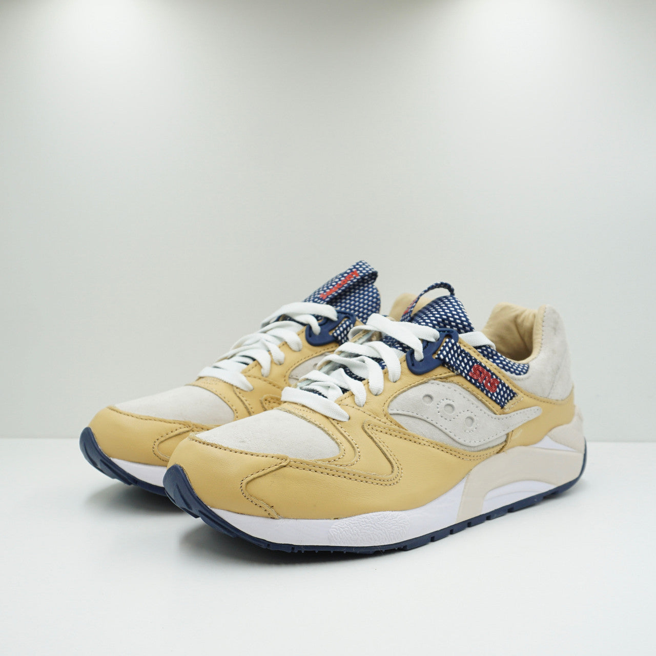 Saucony Grid 9000 SNS Business Class