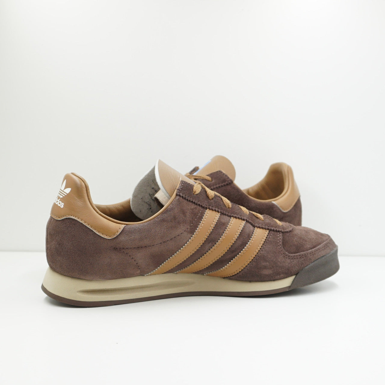 Adidas AS 520