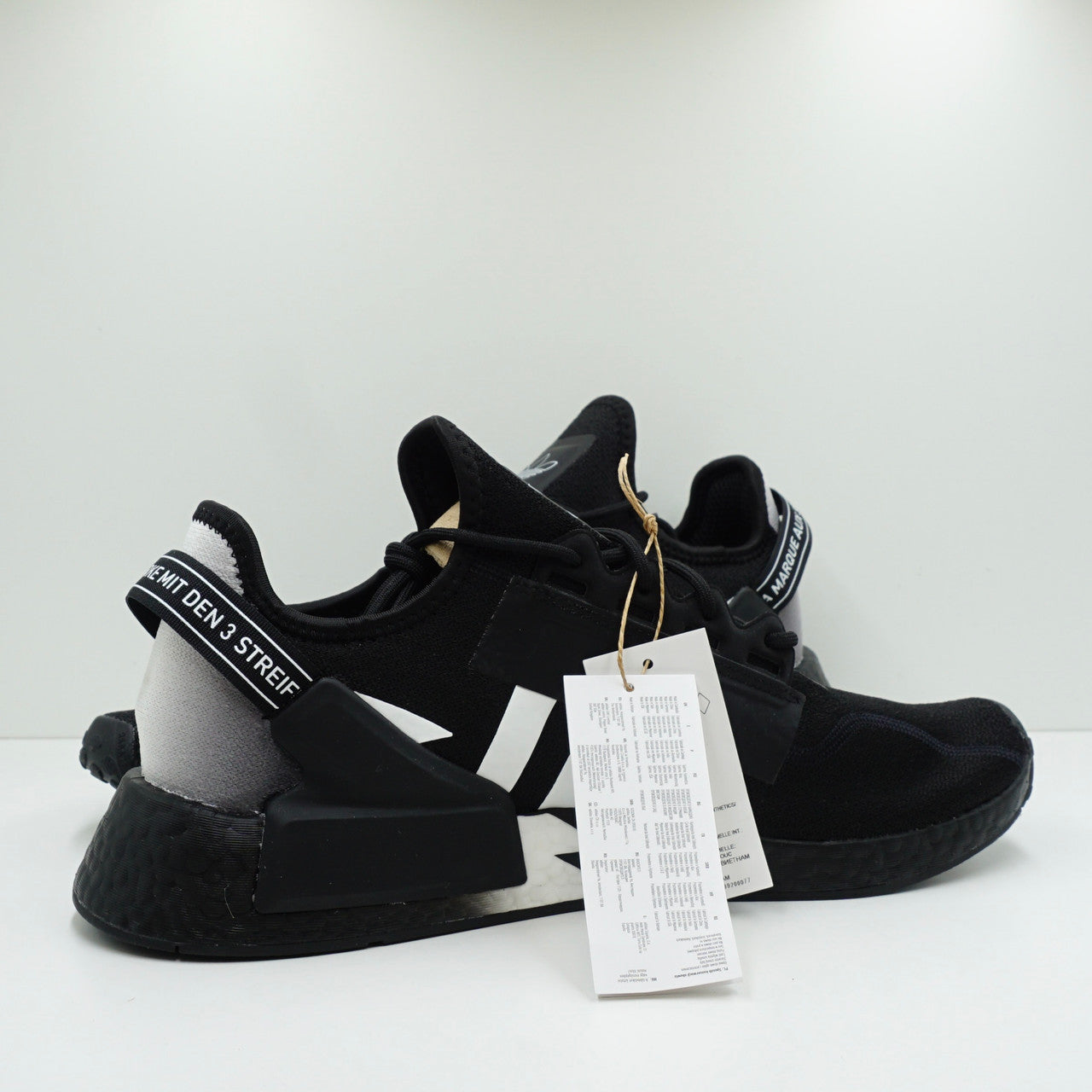 Adidas NMD_R1 V2 Text