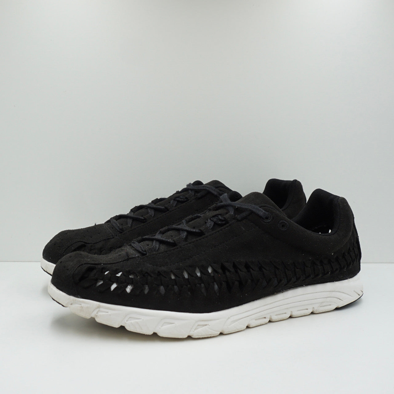 Nike Mayfly Woven Black/Black-Summit White