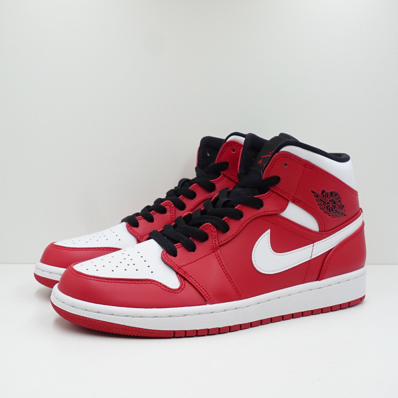 Jordan Mid Chicago - Main Image