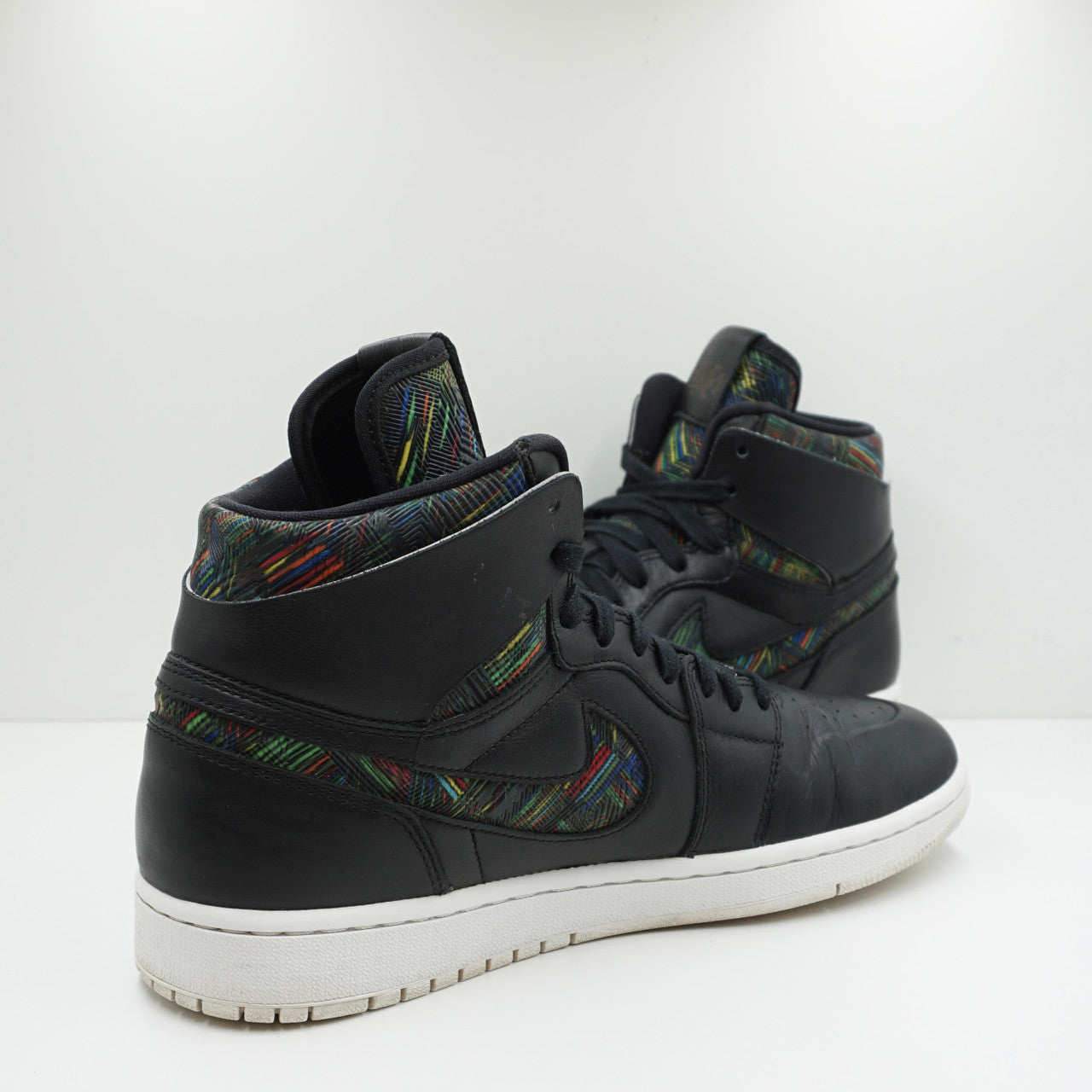 Jordan 1 Retro Nouveau BHM (2016)