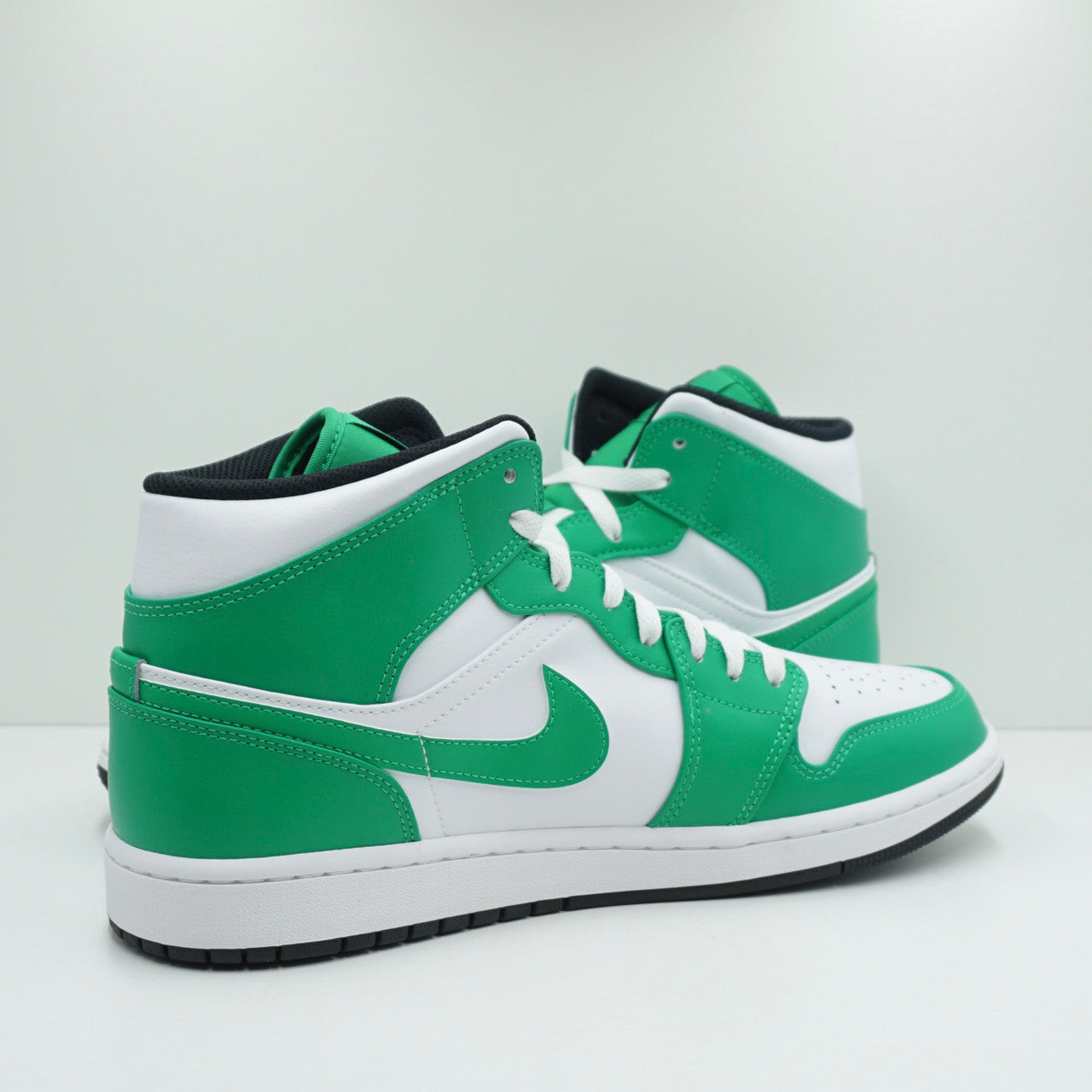 Jordan 1 Mid Lucky Green