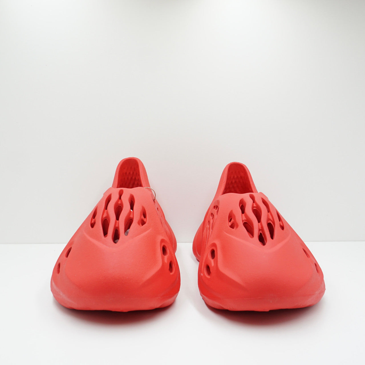 Adidas Yeezy Foam RNNR Vermillion