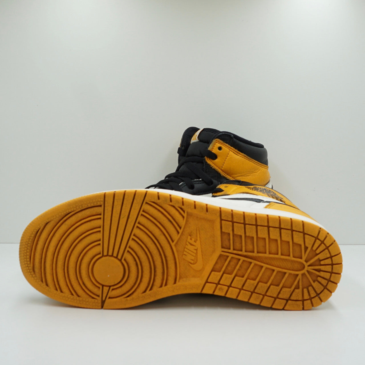 Jordan 1 Retro High OG Yellow Toe Taxi (2022)