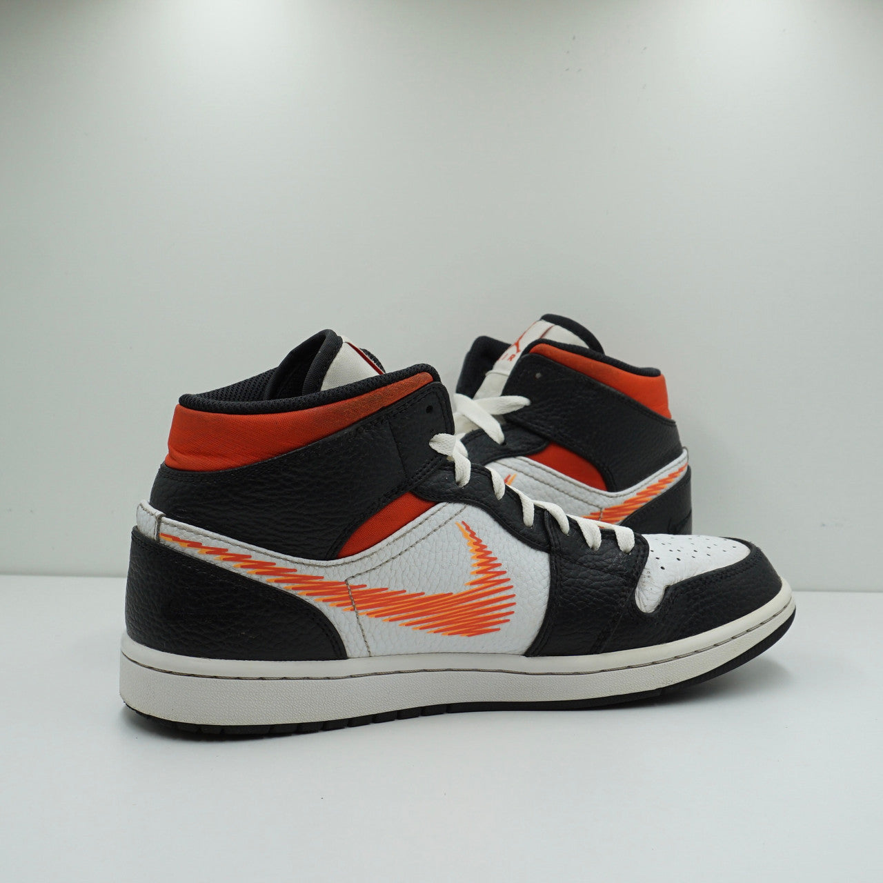 Jordan 1 Mid Zig Zag Swoosh (2021)