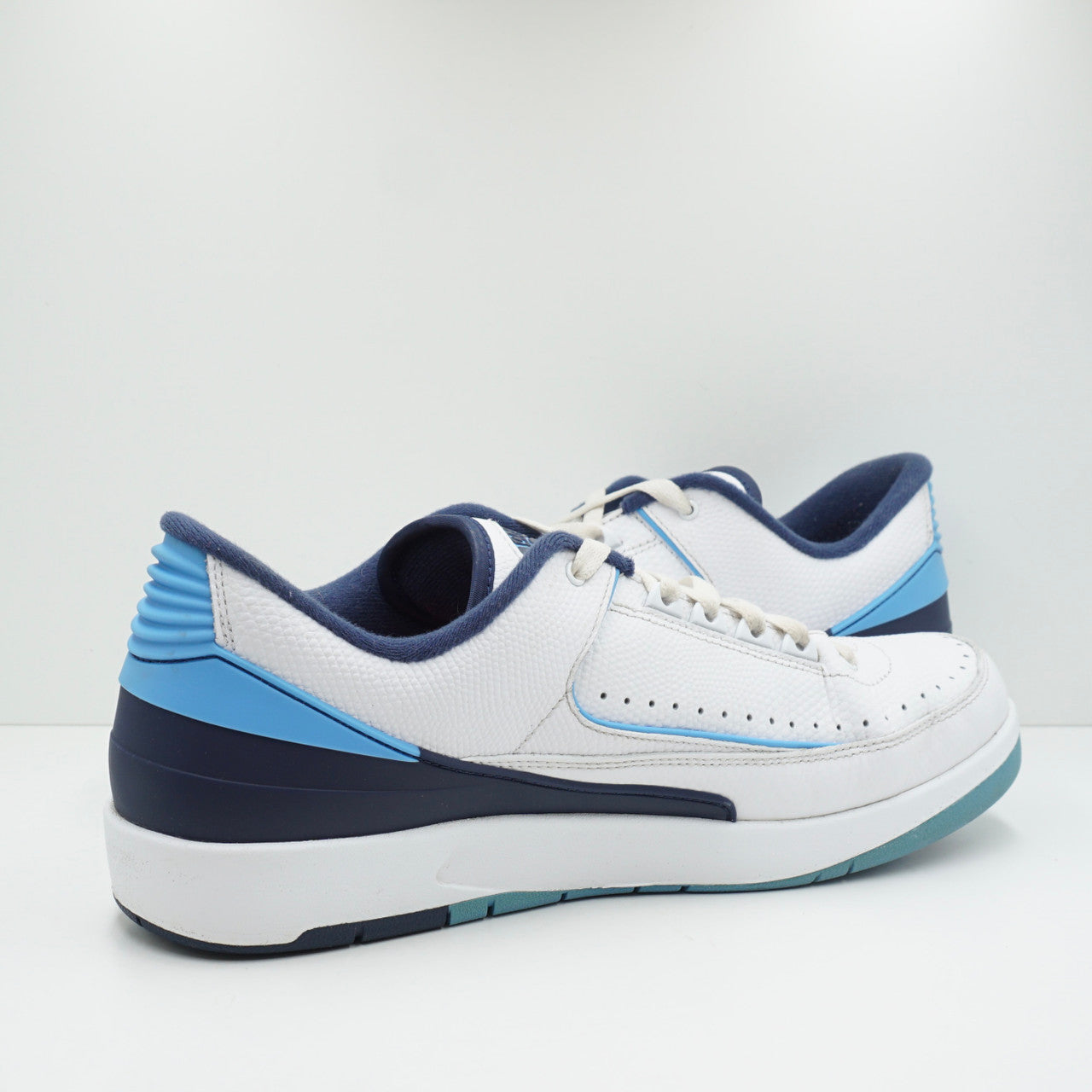 Jordan 2 Retro Low University Blue (2016)