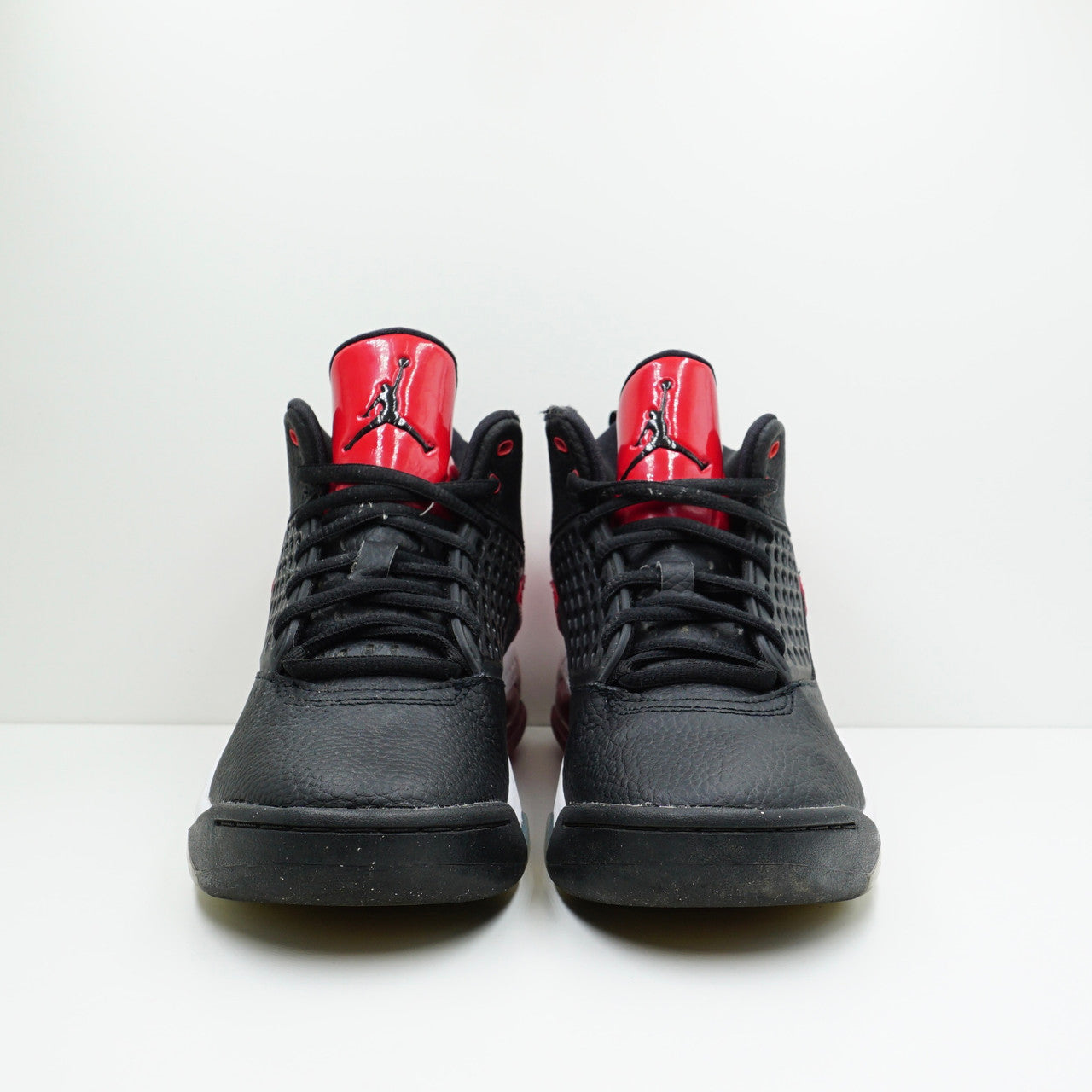 Jordan Maxin 200 Black Gym Red