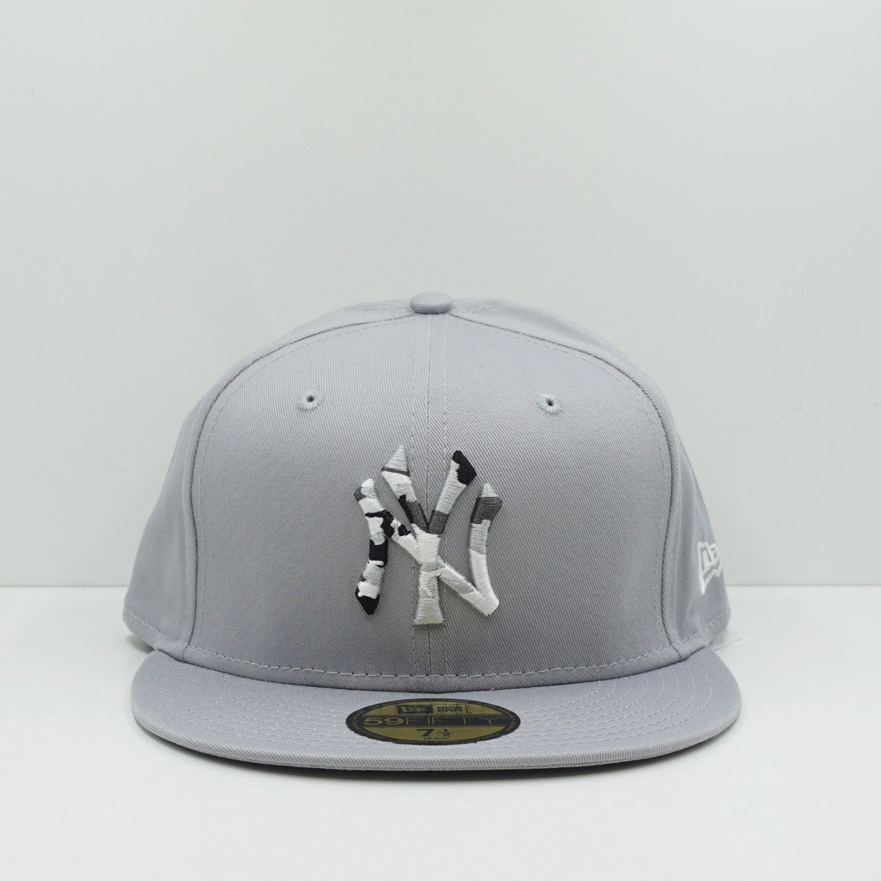 New Era New York Yankees Camo Logo Fitted Cap