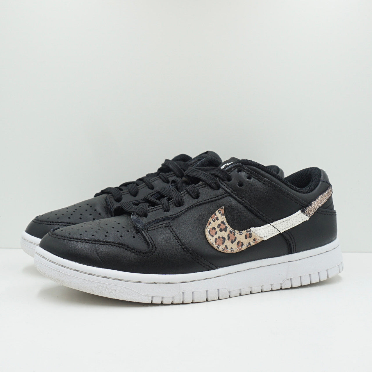 Nike Dunk Low SE Primal Black (W)