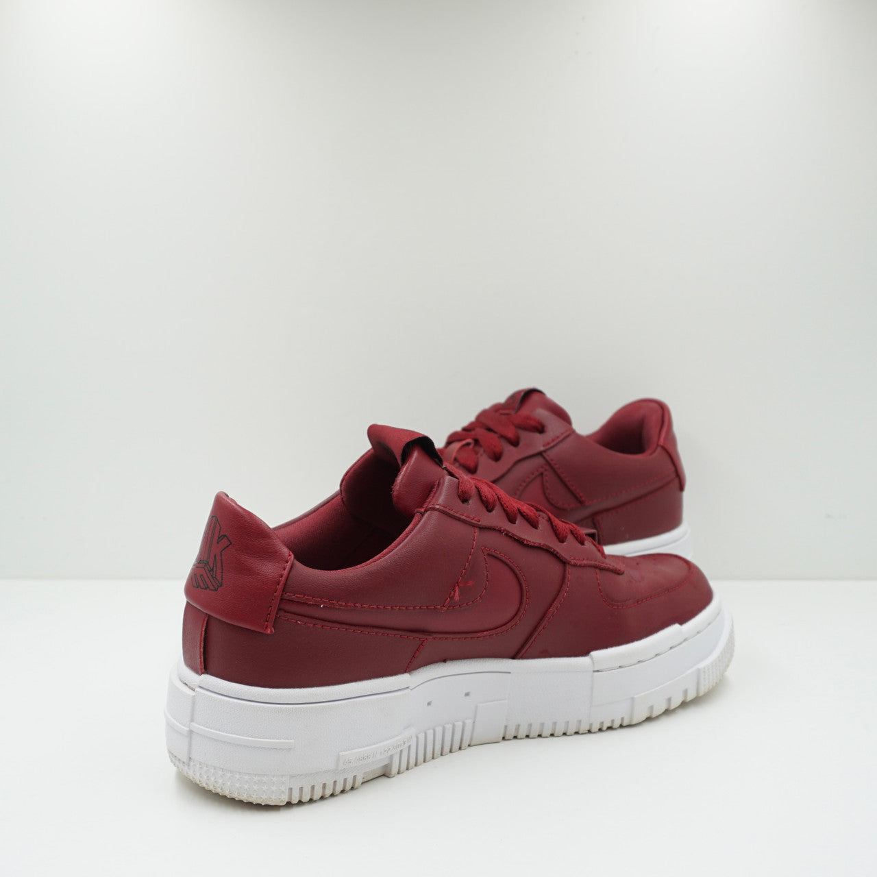Nike Air Force 1 Pixel Low Team Red (W)