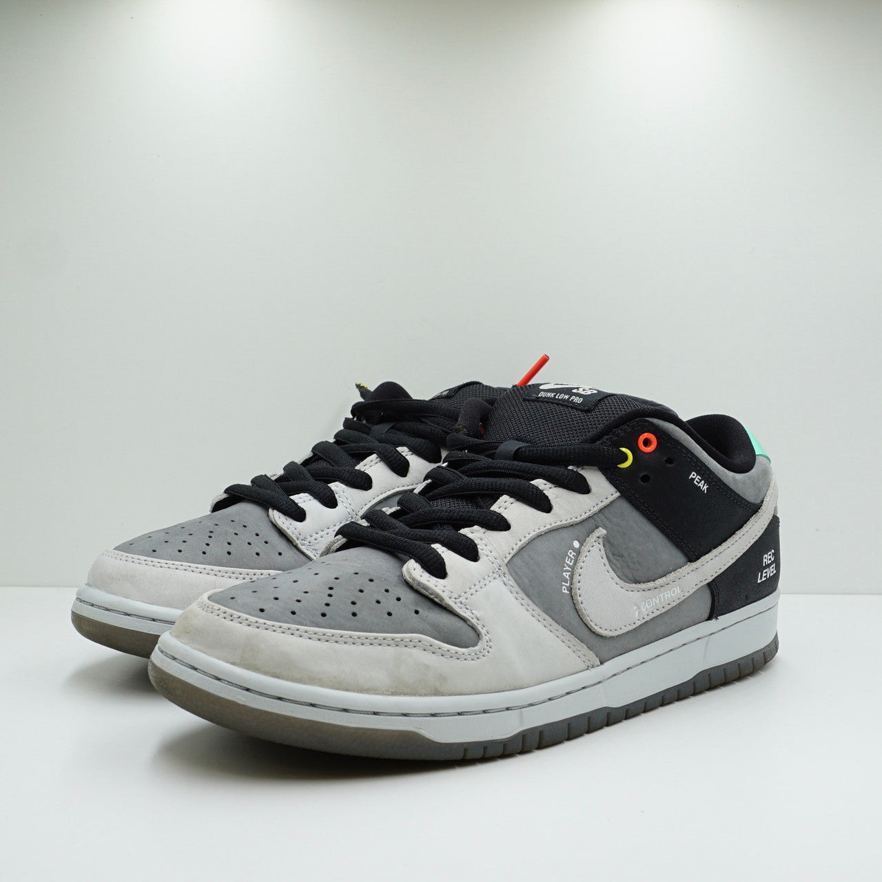 Nike SB Dunk Low VX1000