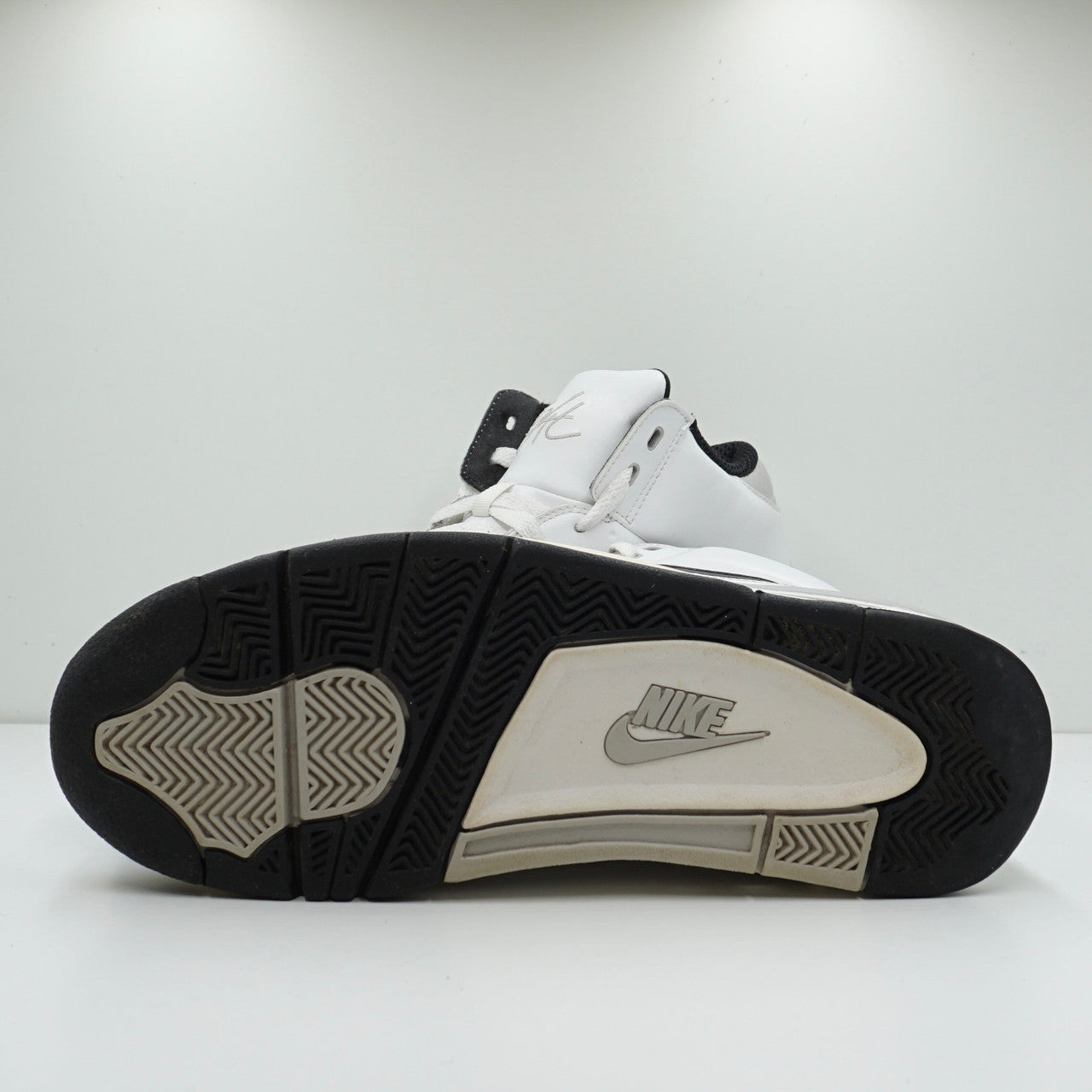 Nike Air Flight Classic White Black