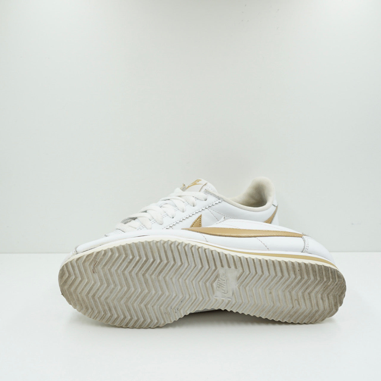 Nike Classic Cortez White Metallic Gold (W)
