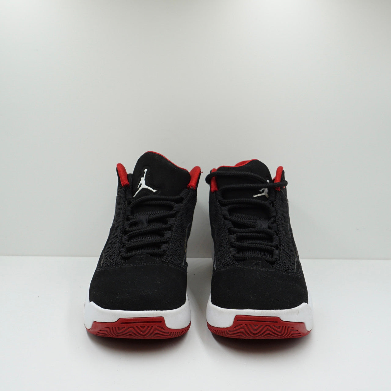 Jordan Max Aura 2 Black Gym Red (GS)