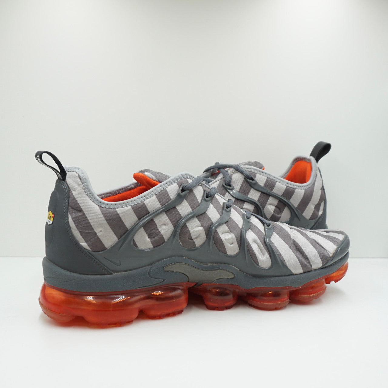 Nike Air VaporMax Plus Wolf Grey Stripes