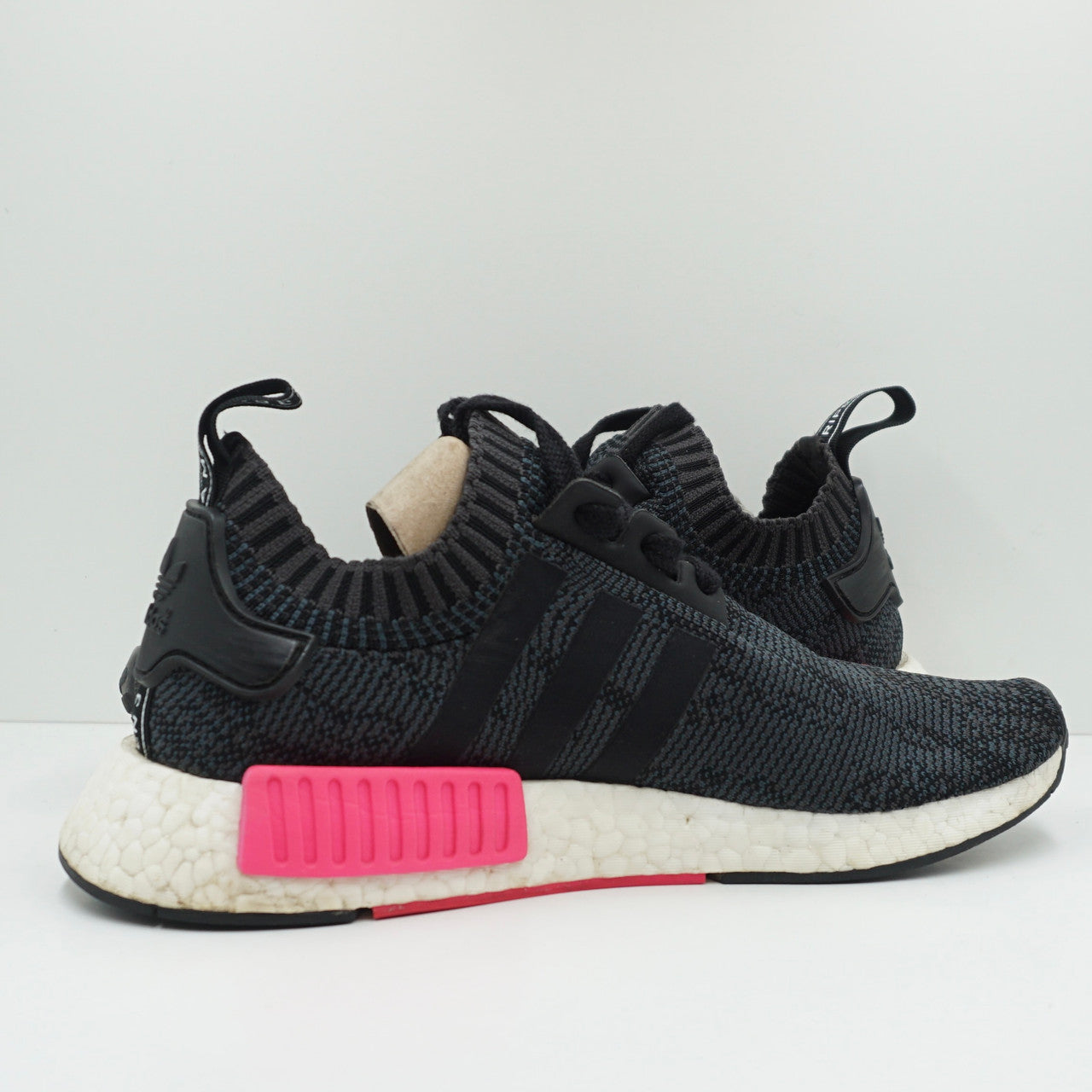 Adidas NMD R1 Essential Pink (W)
