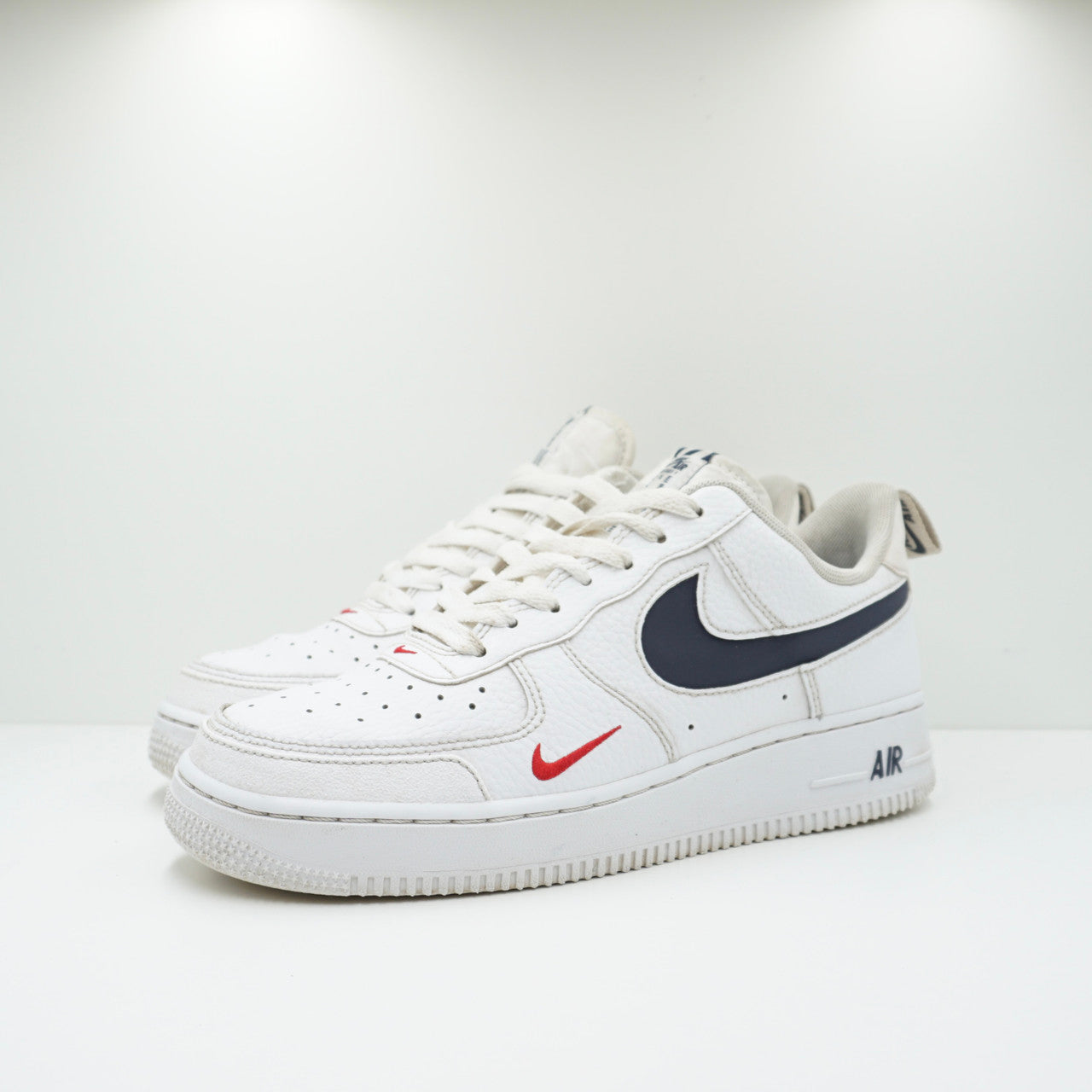 nike air force 1 lv8 patriots