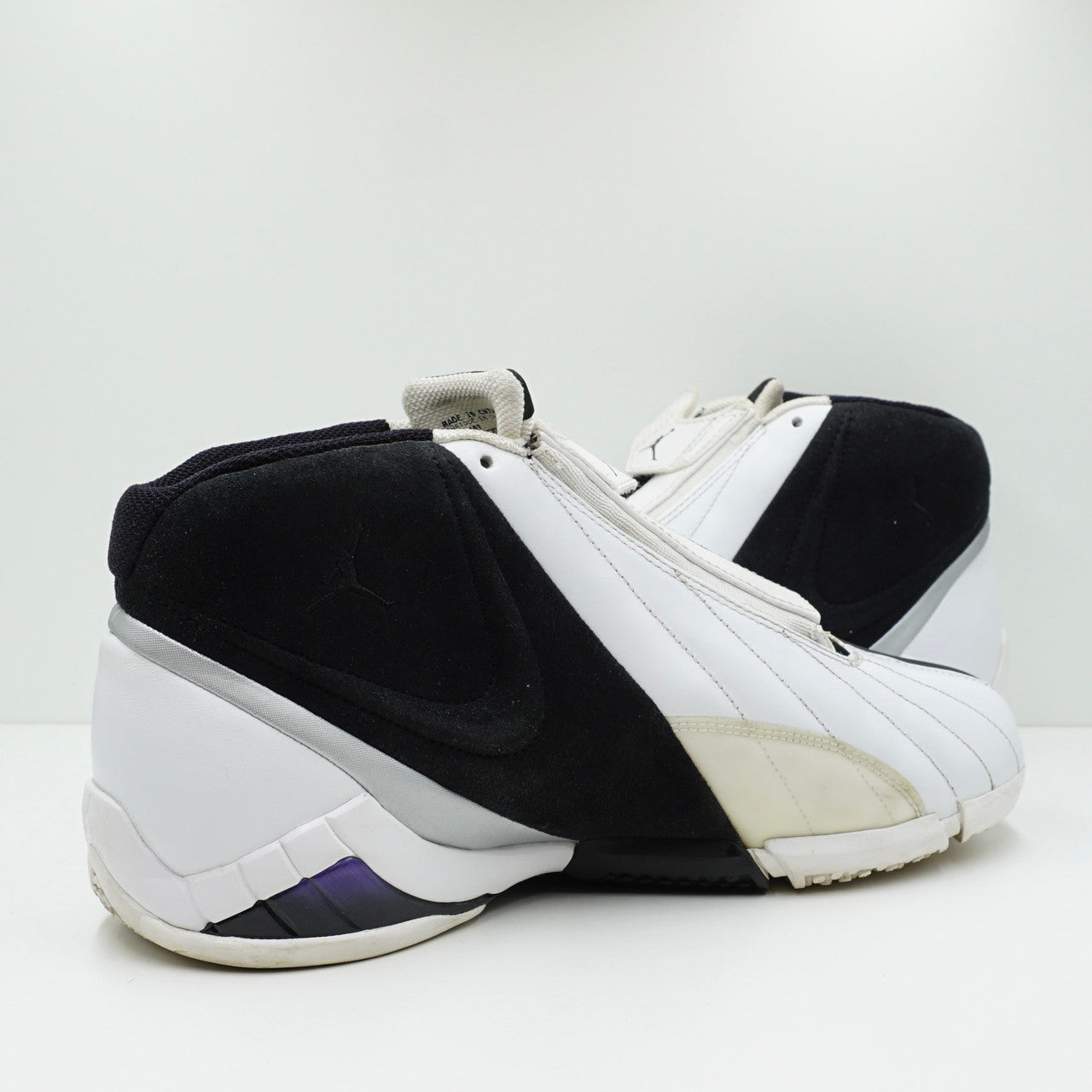 Jordan Cover 3 (2010)