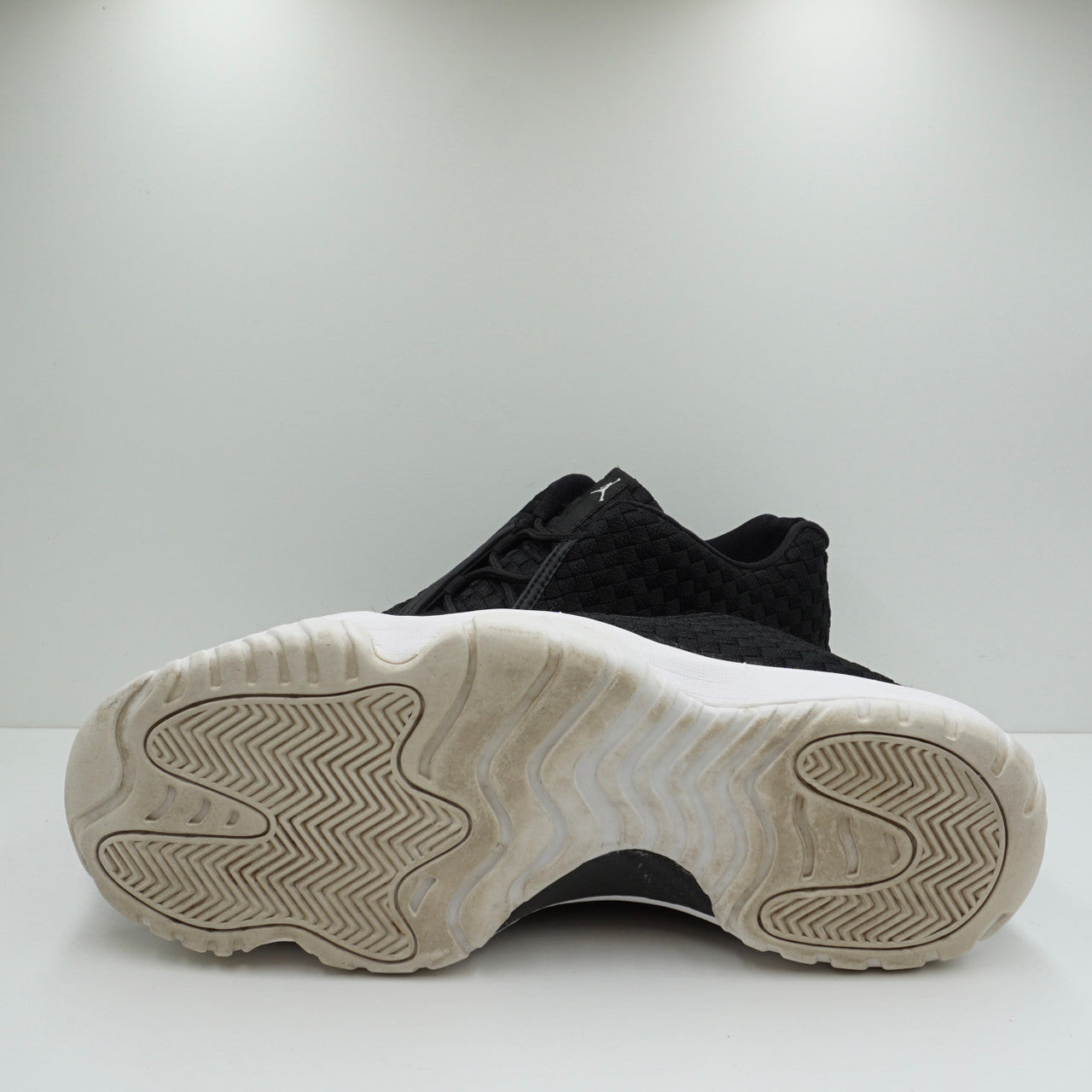 Jordan Future Low Black White (2018)