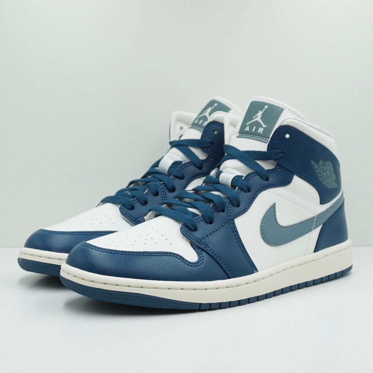 Jordan 1 Mid French Blue (W)