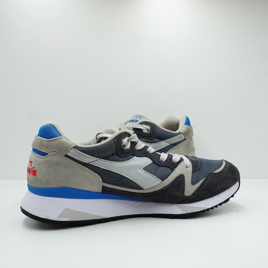 Diadora V7000 Grey