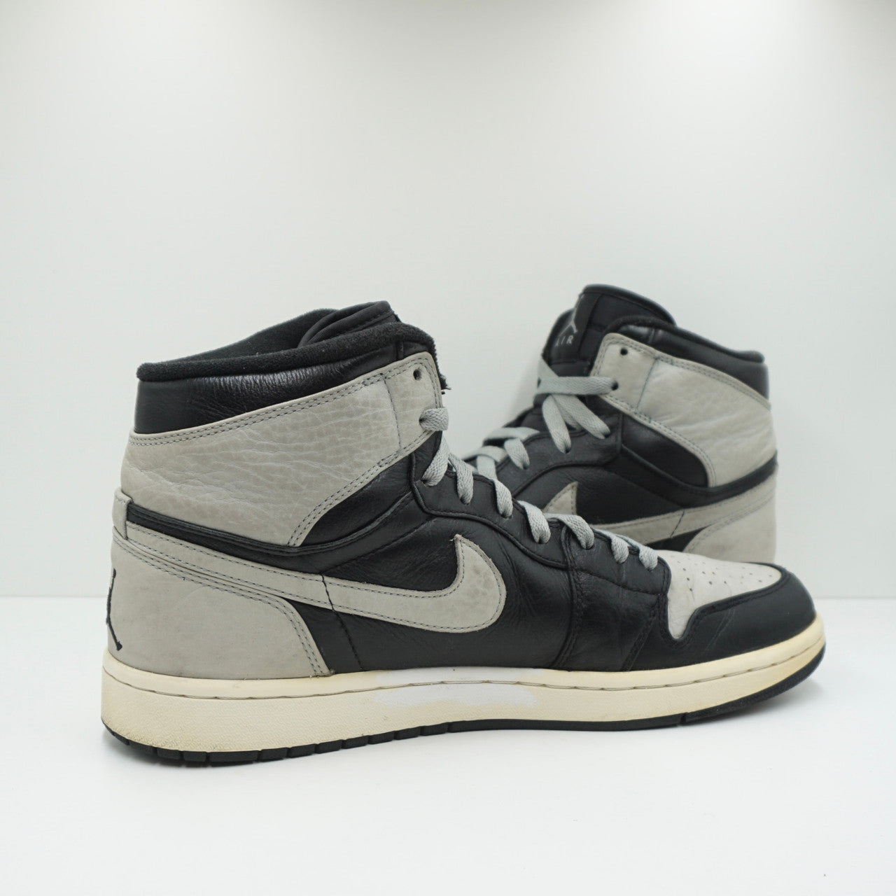 Jordan 1 Retro Shadow (2009)