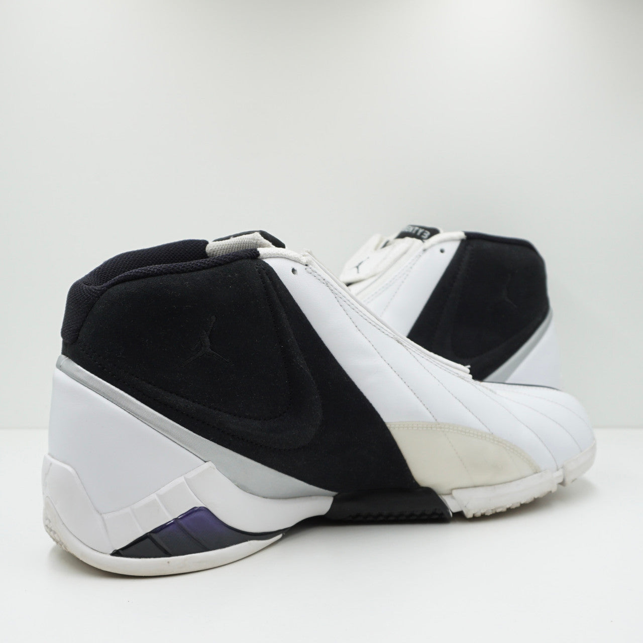 Jordan Cover 3 (2010)