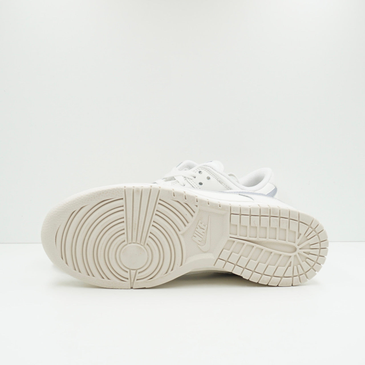 Nike Dunk Low ESS Sail Oxygen Purple (W)