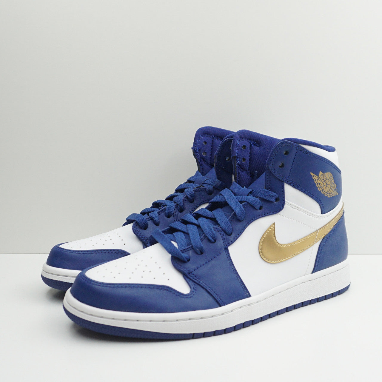 Blue gold outlet jordan 1