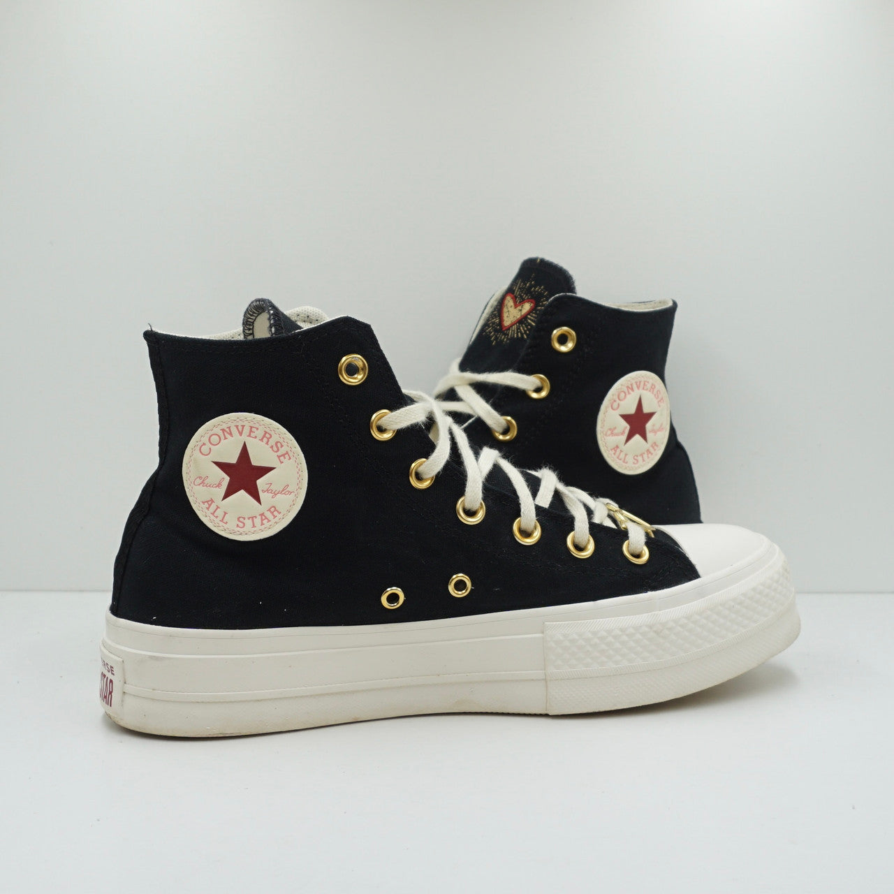 Converse CTAS Lift Platform Hearts Valentines Day Black
