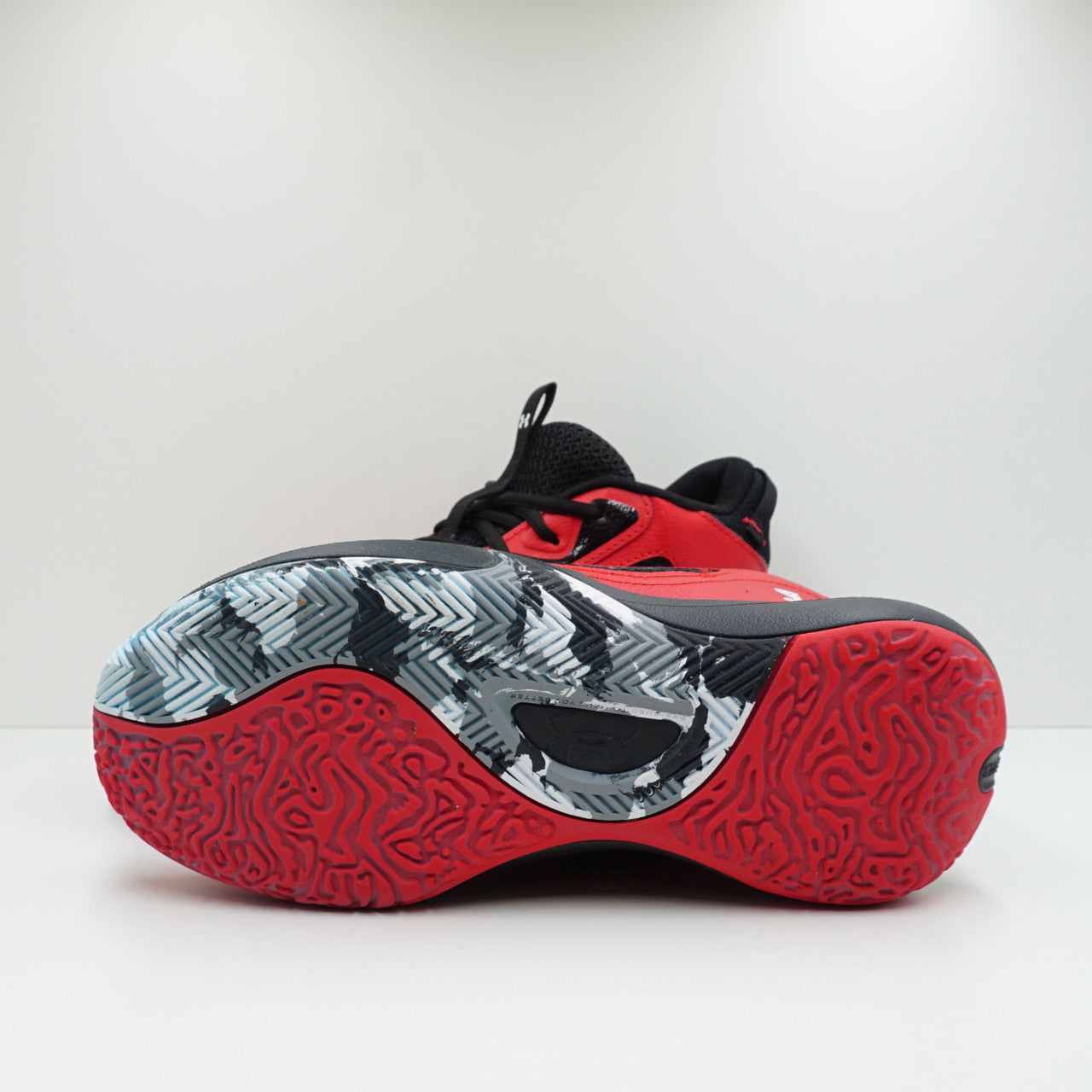 Under Armour Lockdown 6 Basketball Red