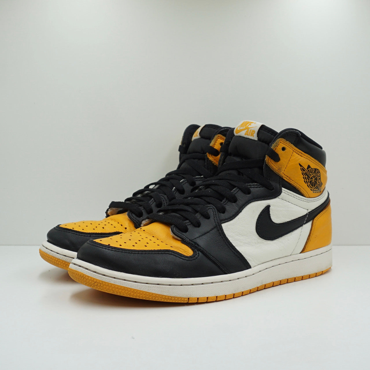 Jordan 1 Retro High OG Yellow Toe Taxi (2022)