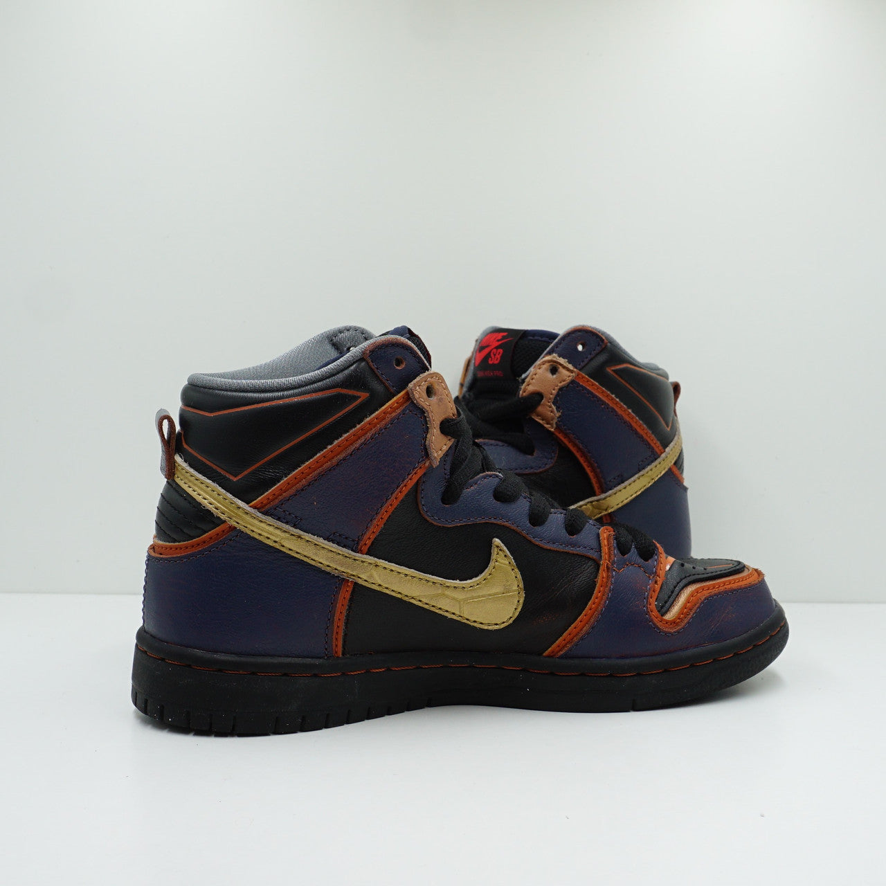 Nike SB Dunk High RX-0 Unicorn Gundam 02 Banshee