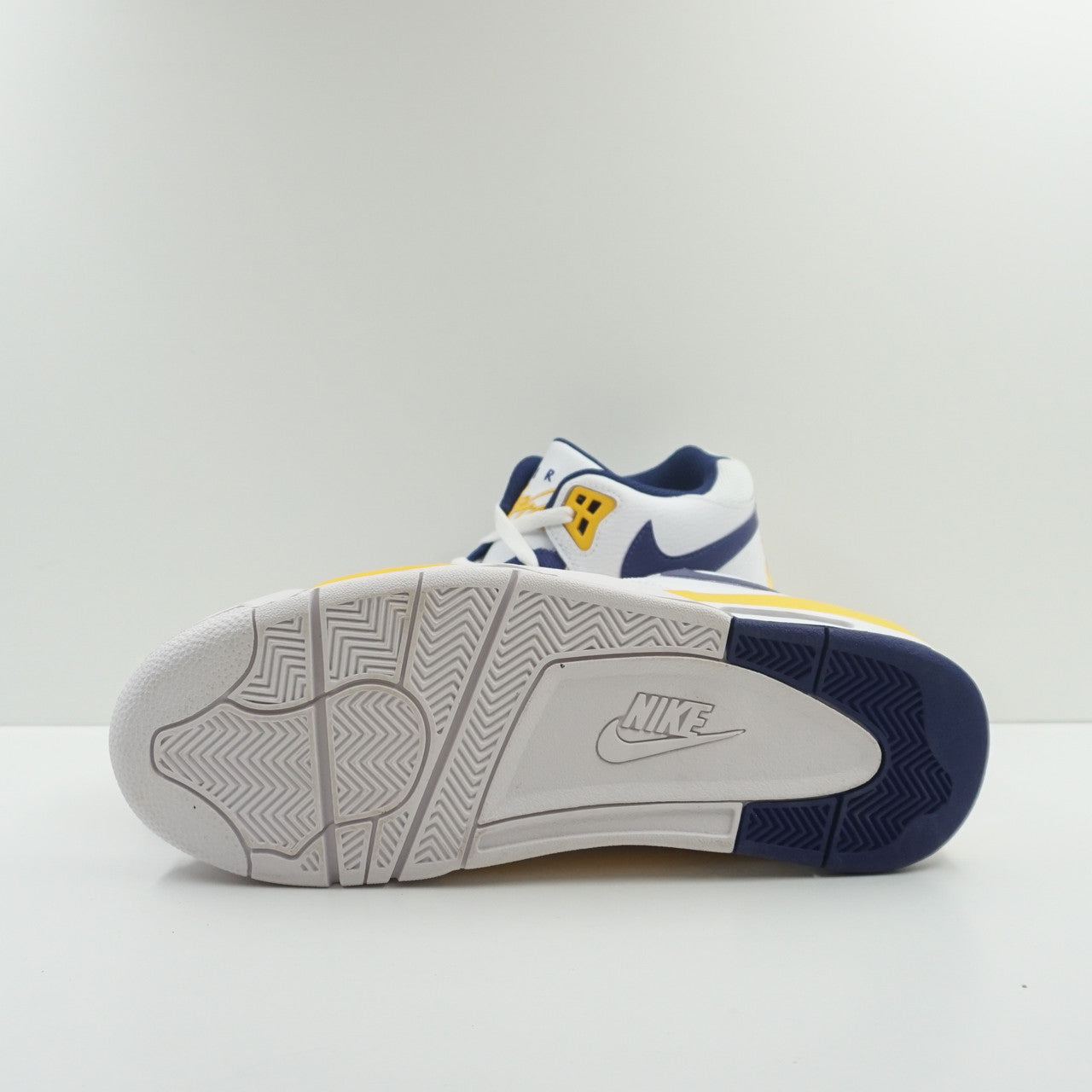 Nike Air Flight Legacy Lakers Home