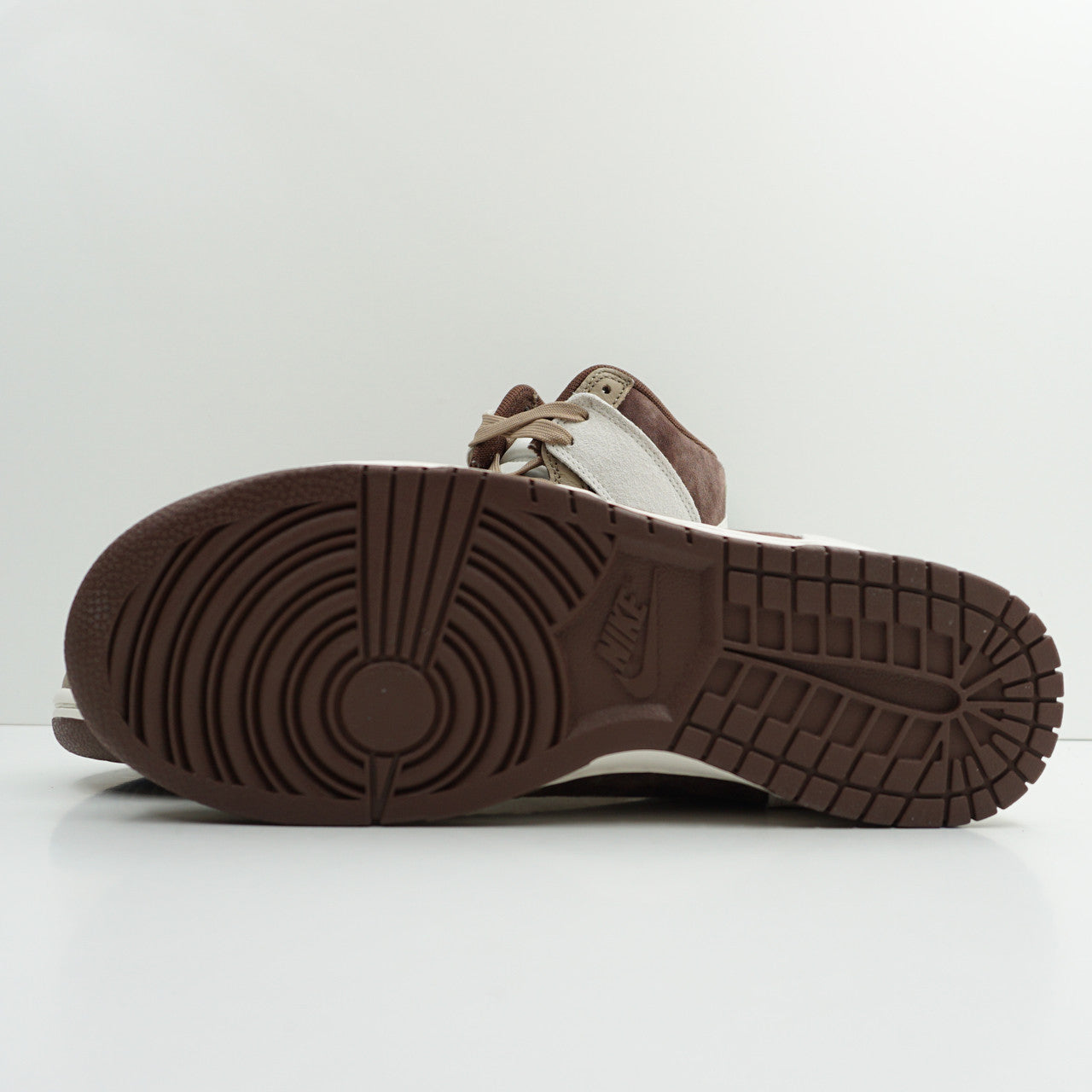 Nike Dunk High Light Chocolate