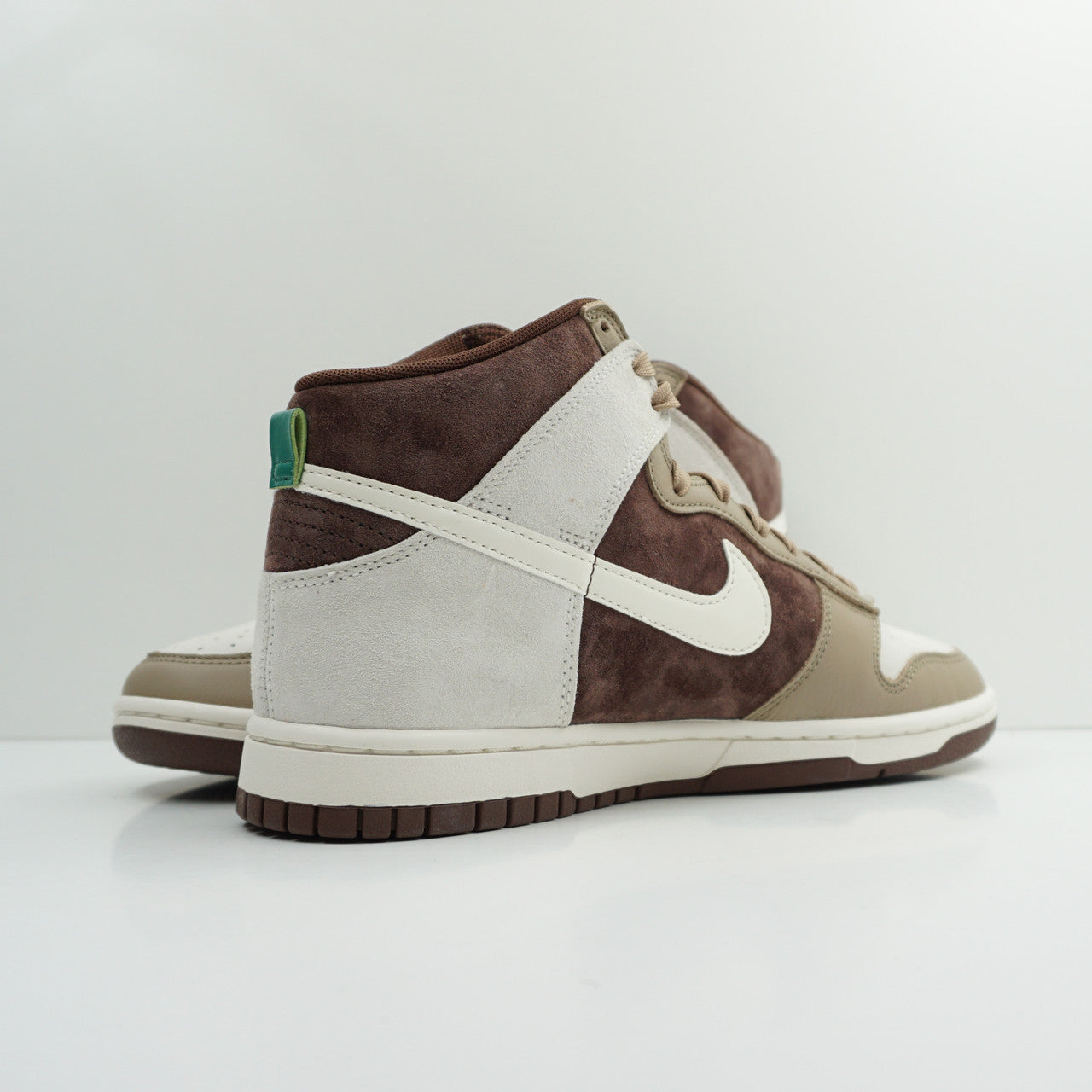 Nike Dunk High Light Chocolate