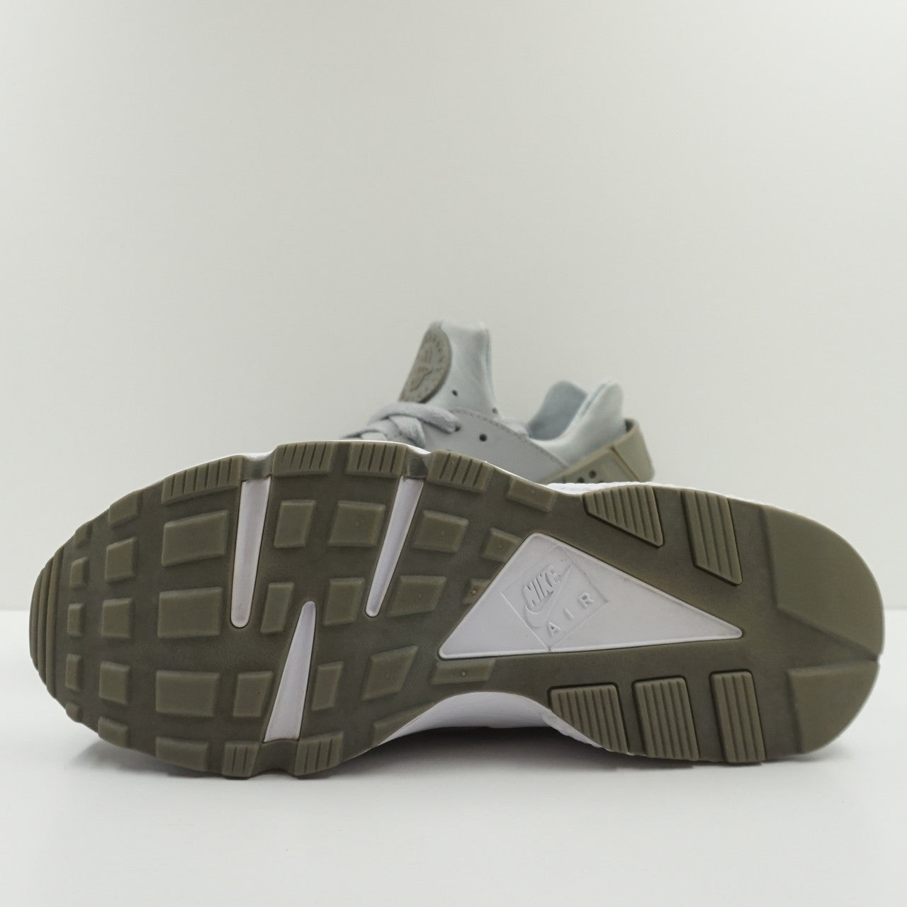 Nike Air Huarache Wolf Grey