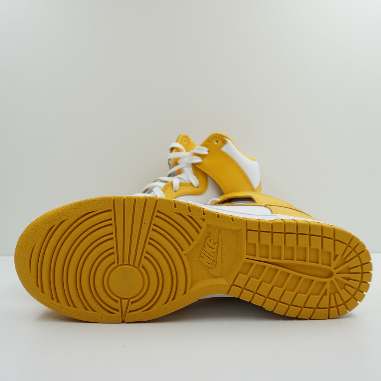 Nike Dunk High Dark Sulfur (W)