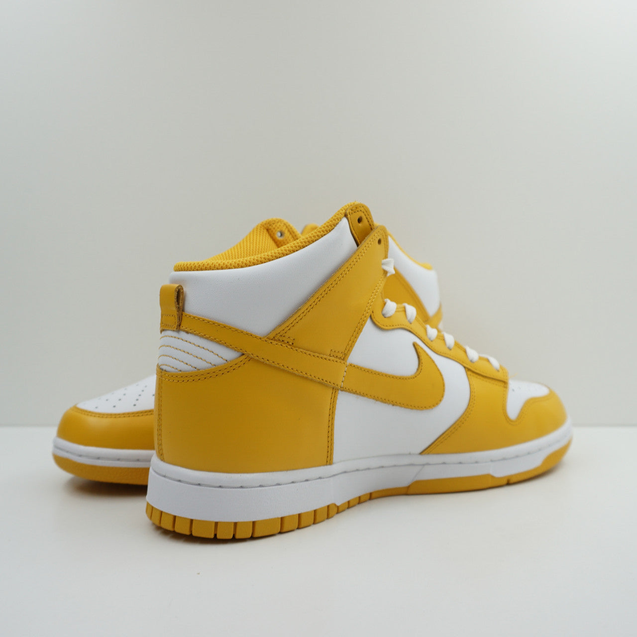 Nike Dunk High Dark Sulfur (W)