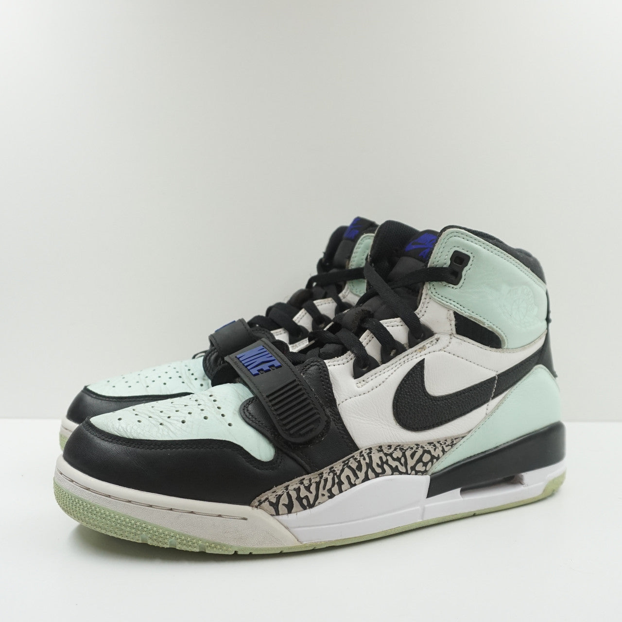 Jordan Legacy 312 Igloo