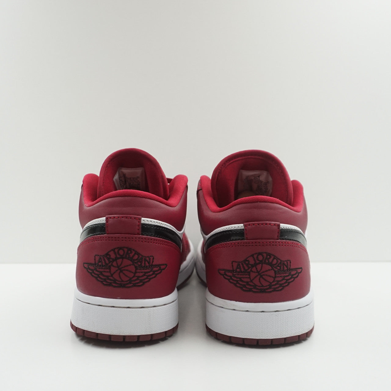 Jordan 1 Low Noble Red