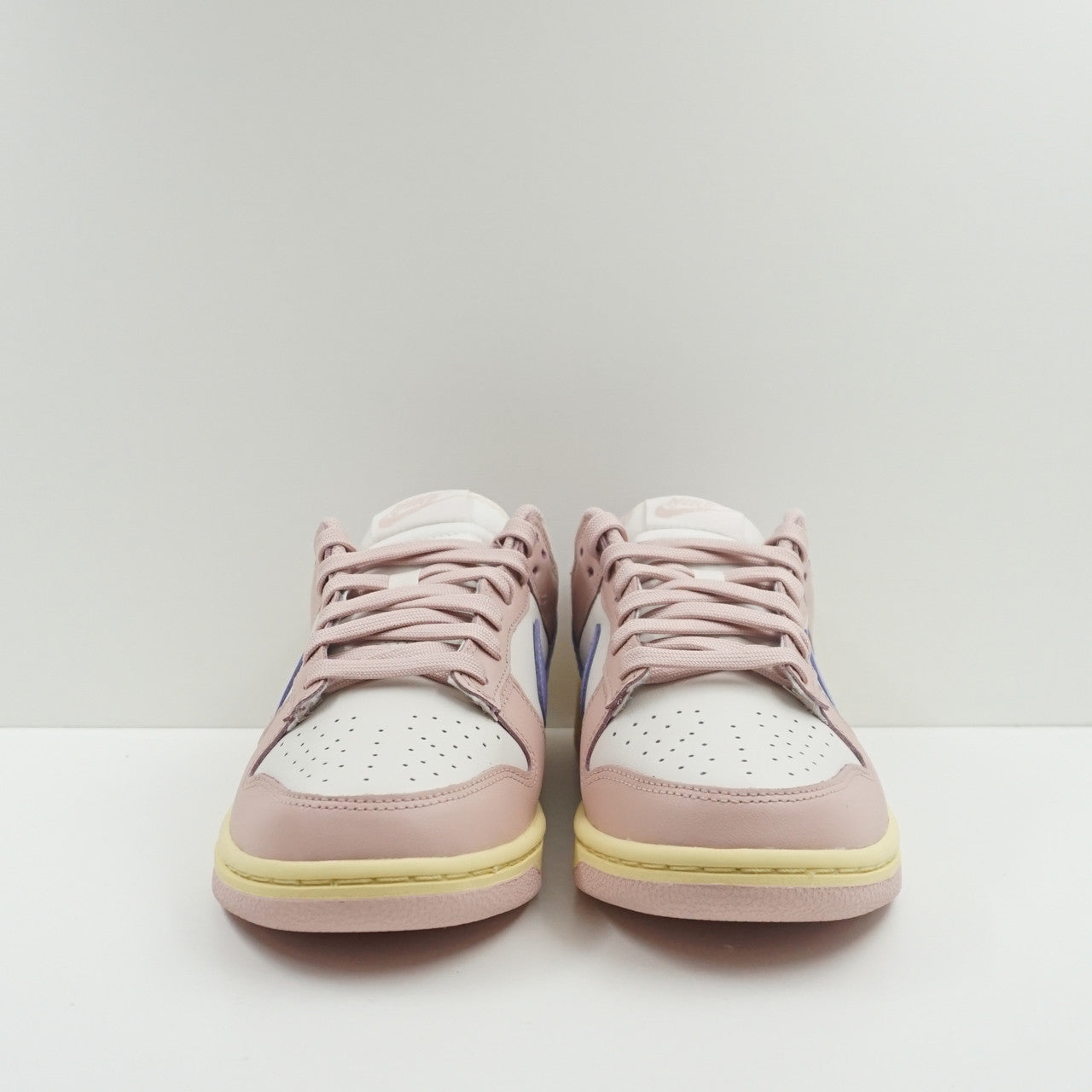 Nike Dunk Low Pink Oxford (W)