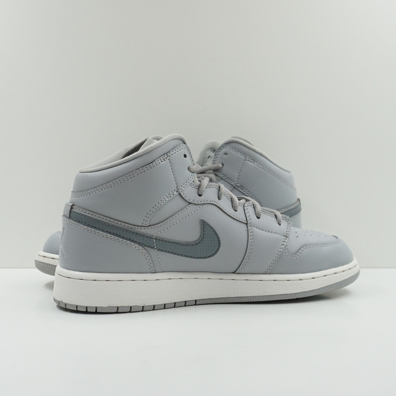 Jordan 1 Retro Mid Wolf Grey Cool Grey (GS)