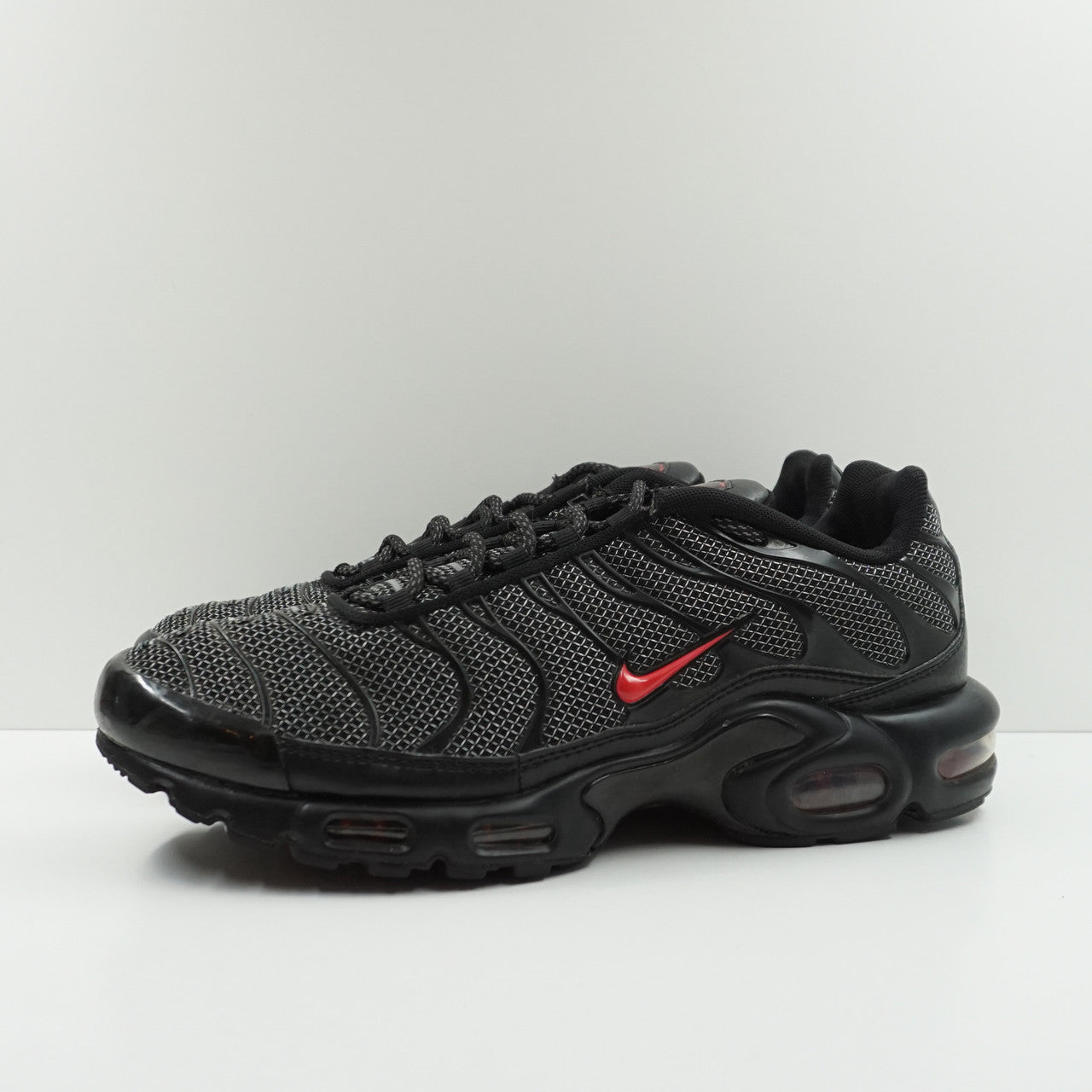 Nike Air Max Plus Metal Mesh Black Red