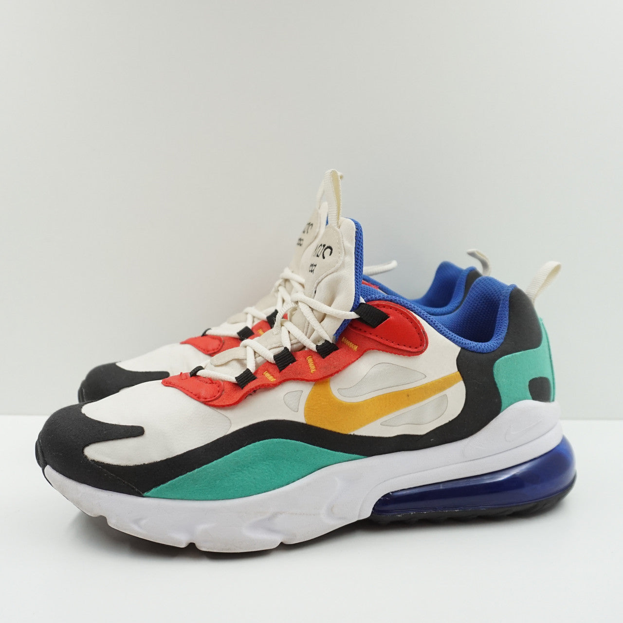 Nike air max 270 react trainer phantom / university gold hotsell